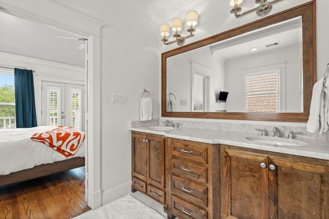 316 W 17th Street, Houston, TX 77008