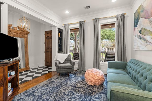 316 W 17th Street, Houston, TX 77008