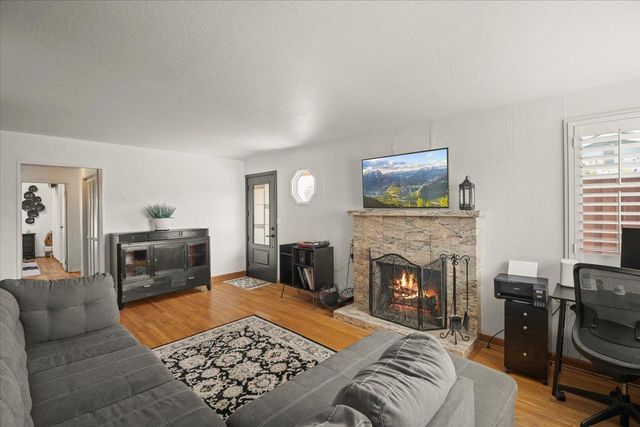 15001 Ridgetop Drive, San Jose, CA 95127