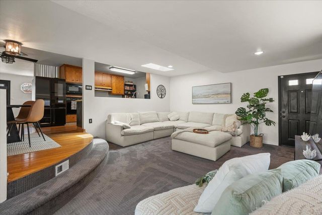 15001 Ridgetop Drive, San Jose, CA 95127