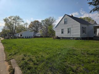 21409 Panama Street, Warren, MI 48091