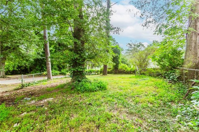 1876 Madrona NW Street, Atlanta, GA 30318