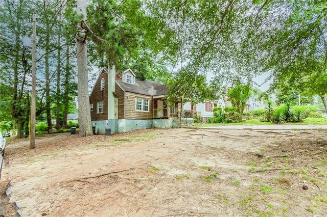 1876 Madrona NW Street, Atlanta, GA 30318