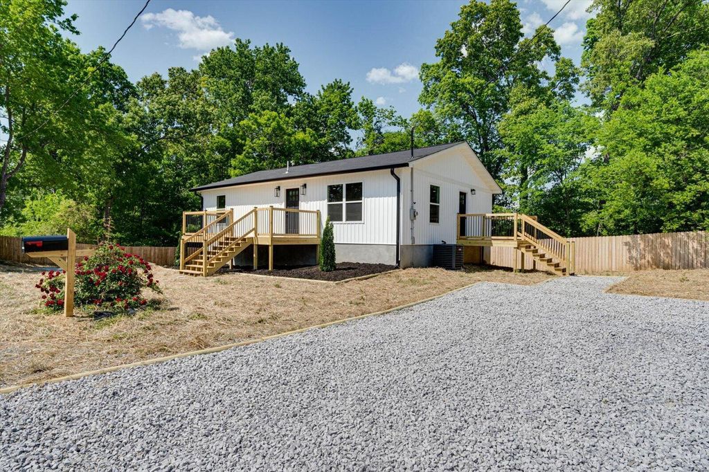 1435 Alley Street NE, Cleveland, TN 37311