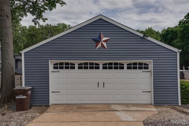 512 Ziercher Street, St Louis, MO 63132