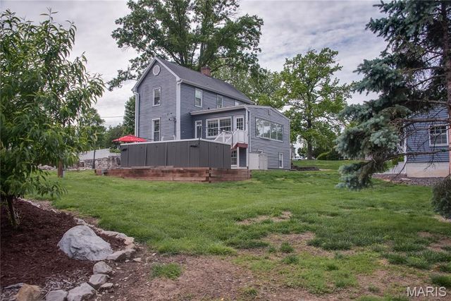 512 Ziercher Street, St Louis, MO 63132