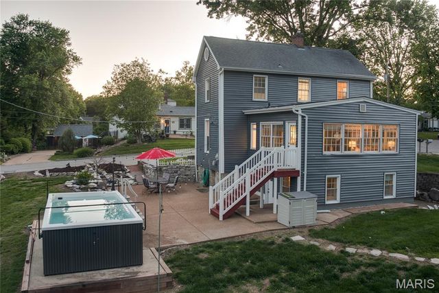 512 Ziercher Street, St Louis, MO 63132