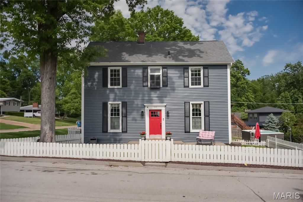 512 Ziercher Street, St Louis, MO 63132