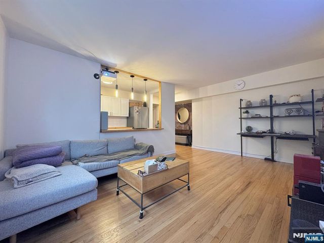 500 Linwood Drive 2G, Fort Lee, NJ 07024