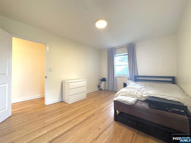 500 Linwood Drive 2G, Fort Lee, NJ 07024