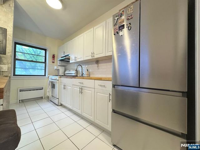 500 Linwood Drive 2G, Fort Lee, NJ 07024