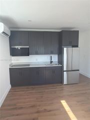 7801 Byron Avenue 3, Miami Beach, FL 33141
