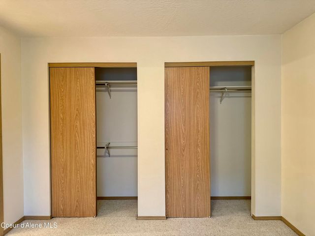 941 W WOODLAWN DR, Hayden, ID 83835