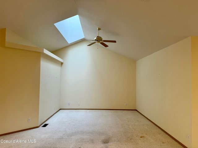 941 W WOODLAWN DR, Hayden, ID 83835