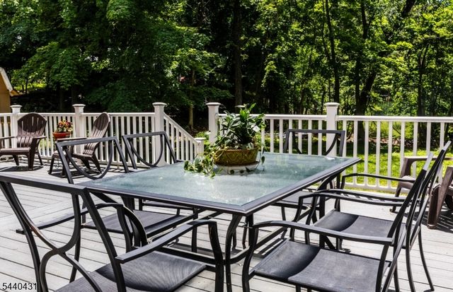 115 Leland Trl, Hopatcong Boro, NJ 07843