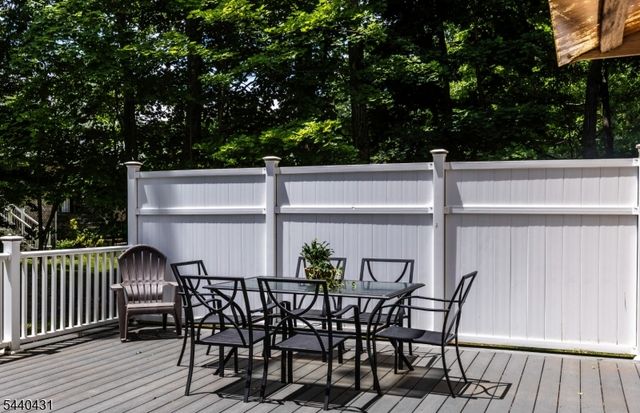 115 Leland Trl, Hopatcong Boro, NJ 07843
