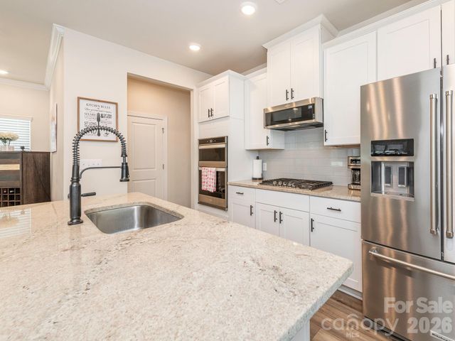 524 Cranford Drive, Pineville, NC 28134