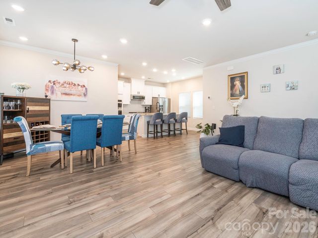 524 Cranford Drive, Pineville, NC 28134