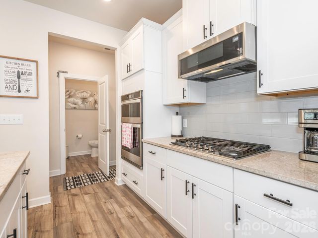 524 Cranford Drive, Pineville, NC 28134