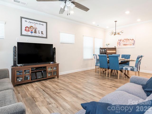 524 Cranford Drive, Pineville, NC 28134