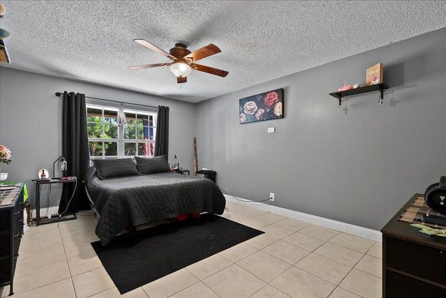 14537 77th Place N, Loxahatchee, FL 33470