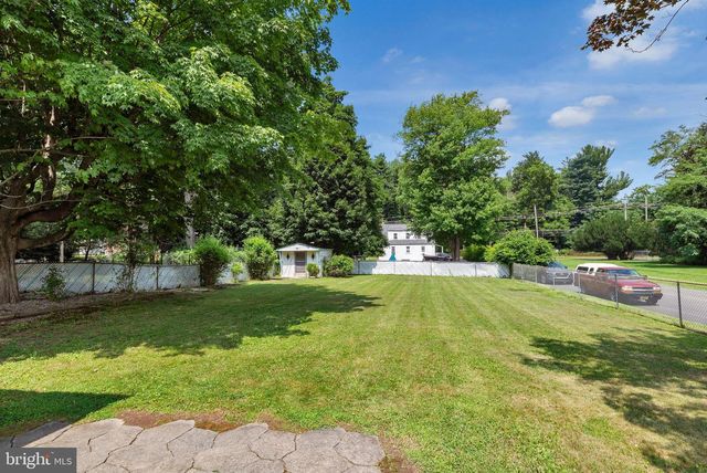 39 ASHLEY AVE, Ewing, NJ 08618