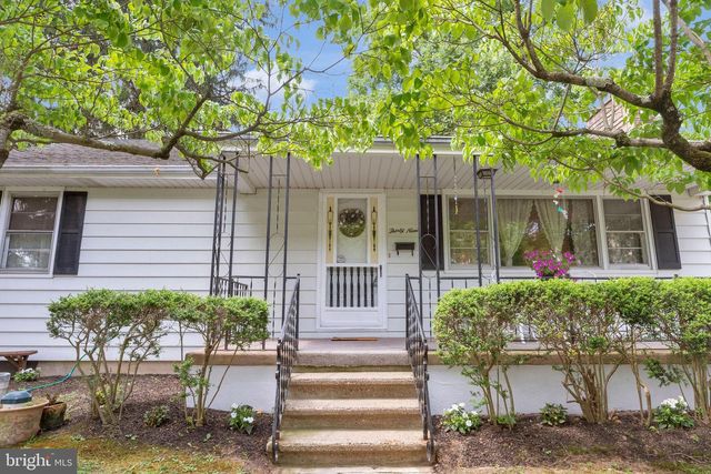 39 ASHLEY AVE, Ewing, NJ 08618