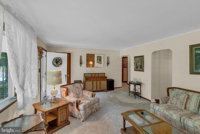 39 ASHLEY AVE, Ewing, NJ 08618
