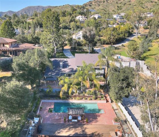 29846 Triunfo Drive, Agoura Hills, CA 91301