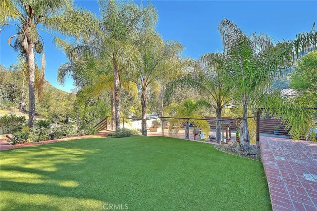 29846 Triunfo Drive, Agoura Hills, CA 91301