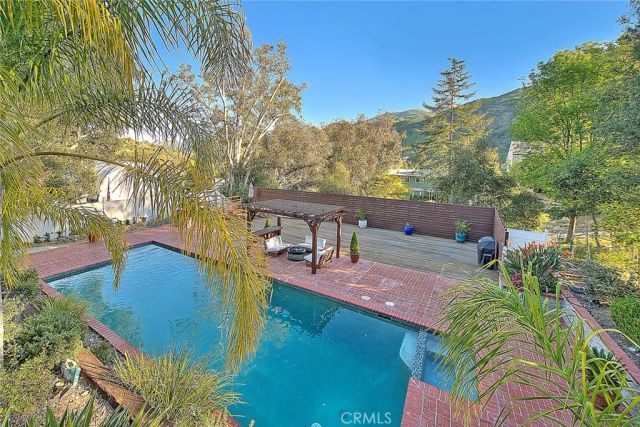 29846 Triunfo Drive, Agoura Hills, CA 91301