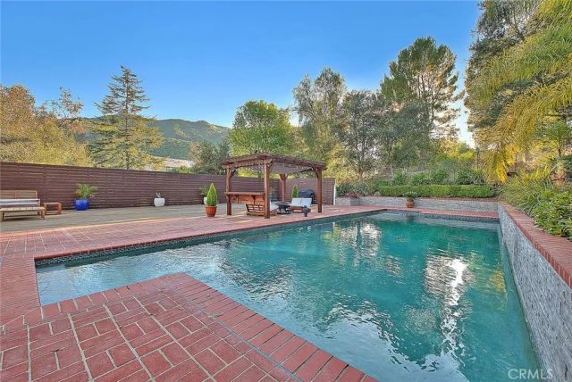29846 Triunfo Drive, Agoura Hills, CA 91301