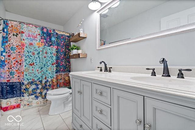 16424 Stony Ridge Drive, Noblesville, IN 46060