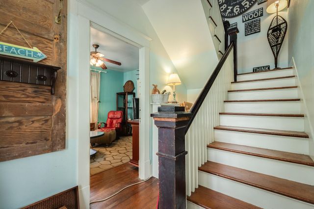 3727 Avenue R, Galveston, TX 77550