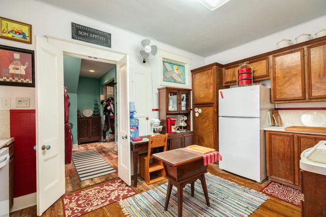 3727 Avenue R, Galveston, TX 77550