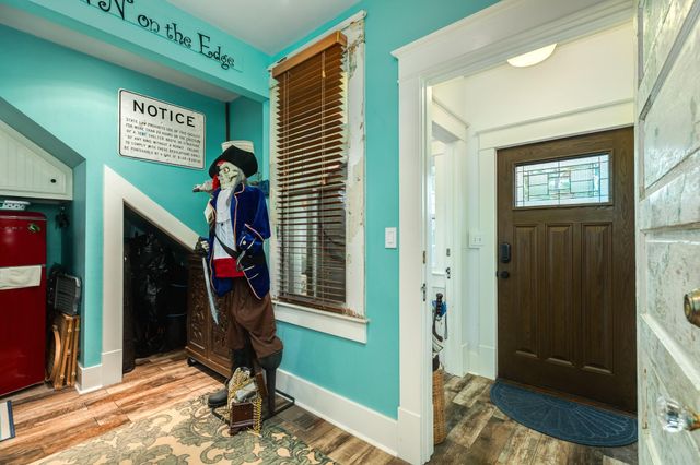 3727 Avenue R, Galveston, TX 77550