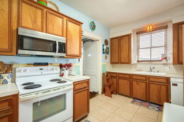 3727 Avenue R, Galveston, TX 77550