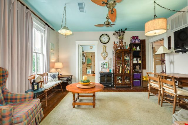 3727 Avenue R, Galveston, TX 77550