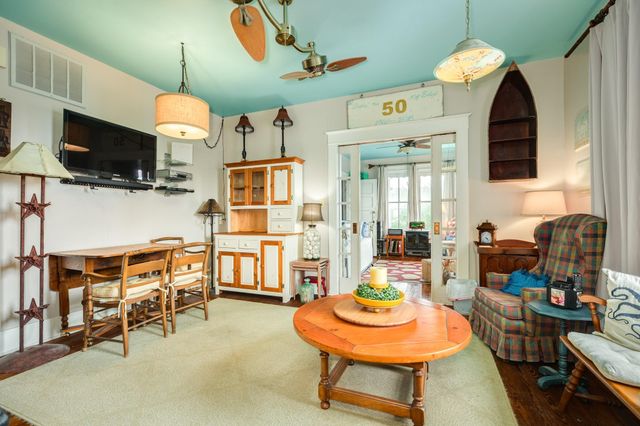 3727 Avenue R, Galveston, TX 77550