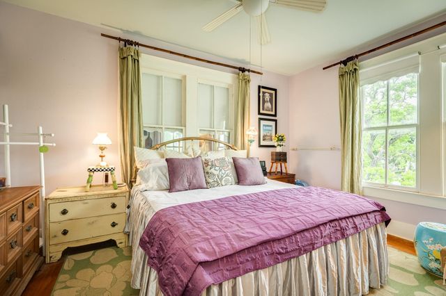 3727 Avenue R, Galveston, TX 77550