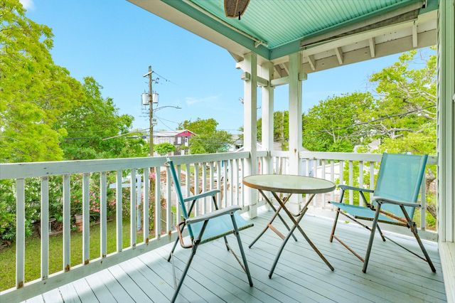 3727 Avenue R, Galveston, TX 77550