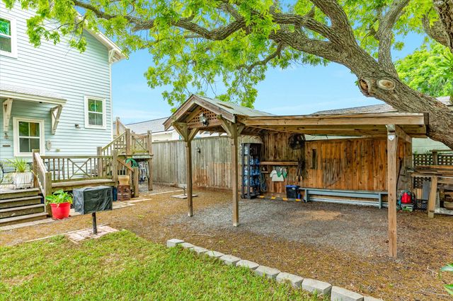 3727 Avenue R, Galveston, TX 77550