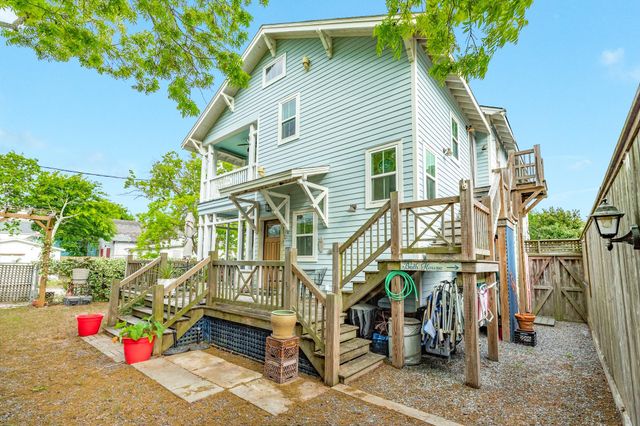 3727 Avenue R, Galveston, TX 77550