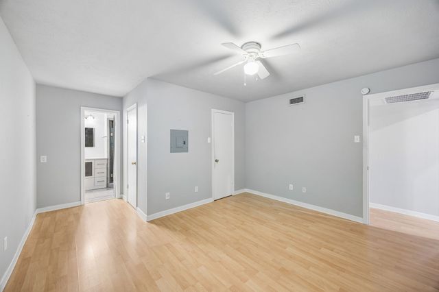 5082 Matilda Street 221, Dallas, TX 75206