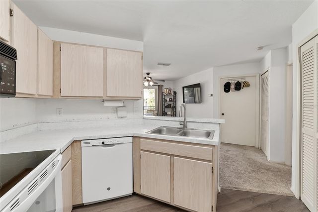 3705 SW 27TH STREET 828, Gainesville, FL 32608