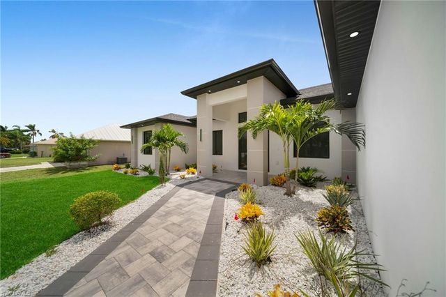 3916 SW 20th AVE, Cape Coral, FL 33914