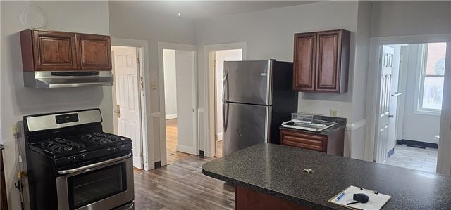 51 Brayton Avenue 4, Providence, RI 02903