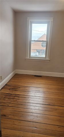 51 Brayton Avenue 4, Providence, RI 02903