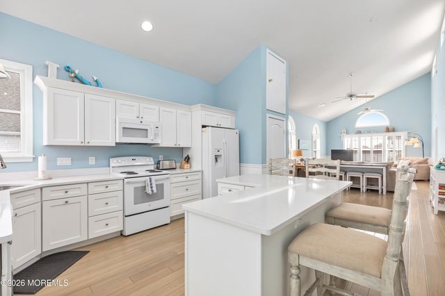 170 Flamingo Road, Tuckerton, NJ 08087