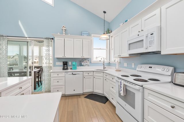 170 Flamingo Road, Tuckerton, NJ 08087